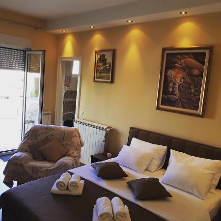 Jolie Apartment Белград Екстериор снимка